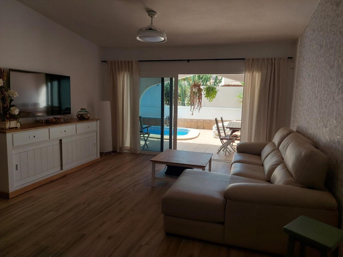 לוס כריסטיאנוס Beautiful Holiday Villa With Heated Private Pool, Los Cristianos מראה חיצוני תמונה