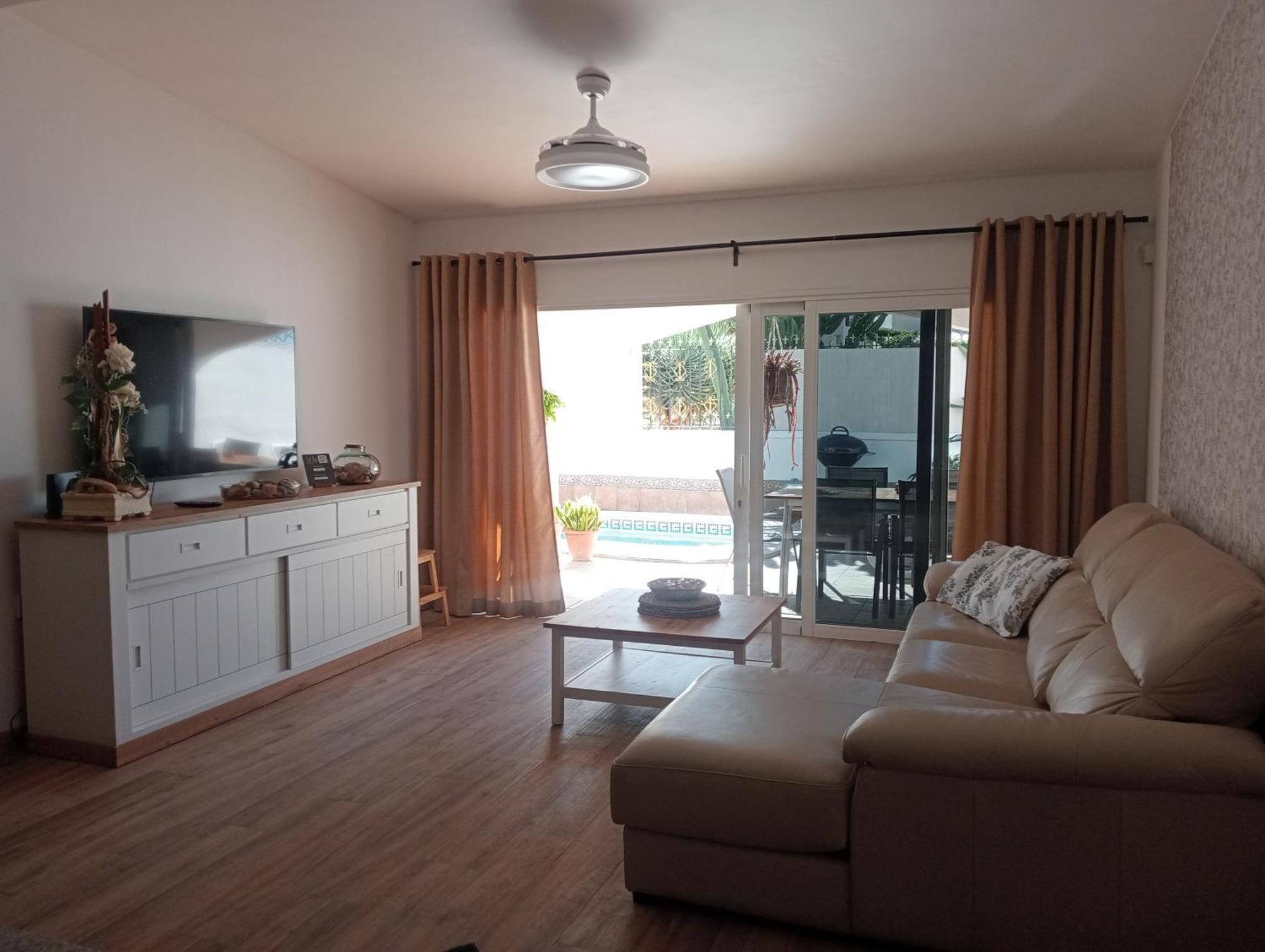 לוס כריסטיאנוס Beautiful Holiday Villa With Heated Private Pool, Los Cristianos מראה חיצוני תמונה