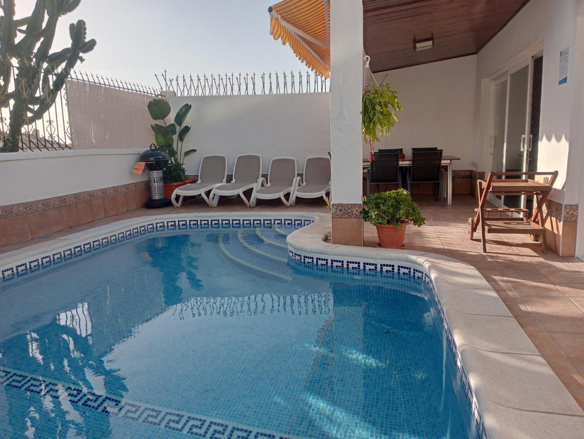 לוס כריסטיאנוס Beautiful Holiday Villa With Heated Private Pool, Los Cristianos מראה חיצוני תמונה